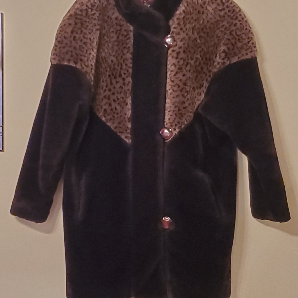 * Vintage* Fen-nelli Faux Fur Coat